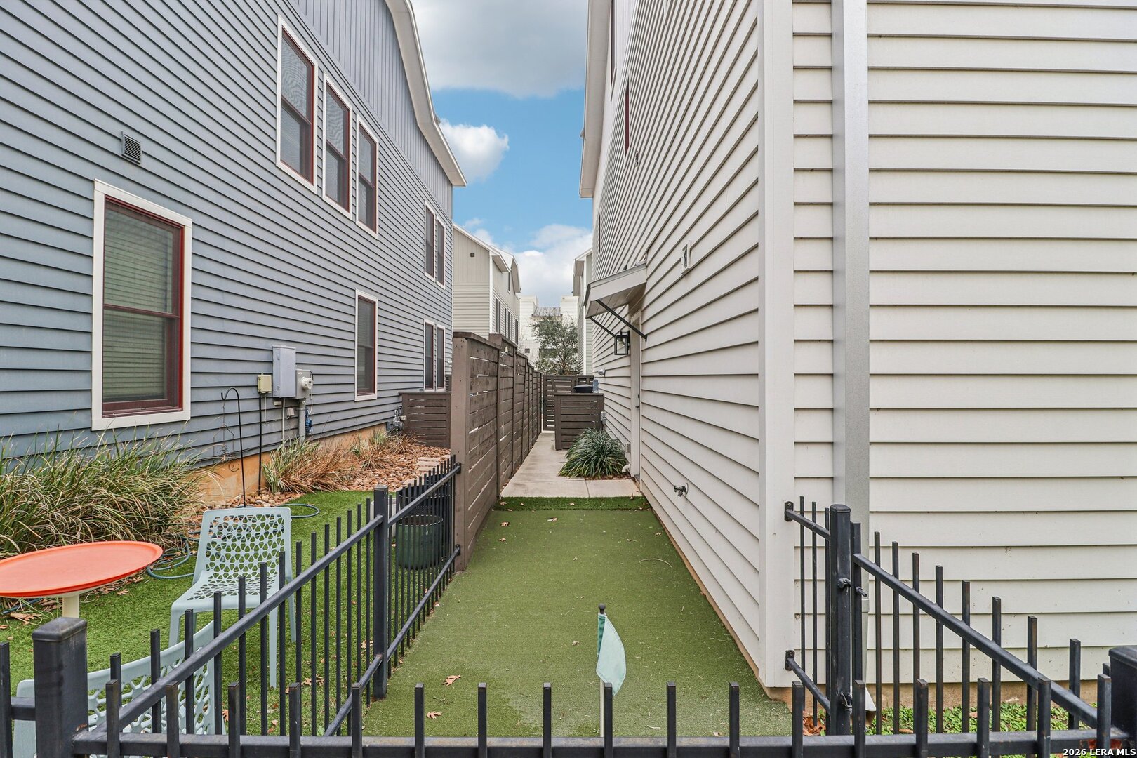 311 E Evergreen #1