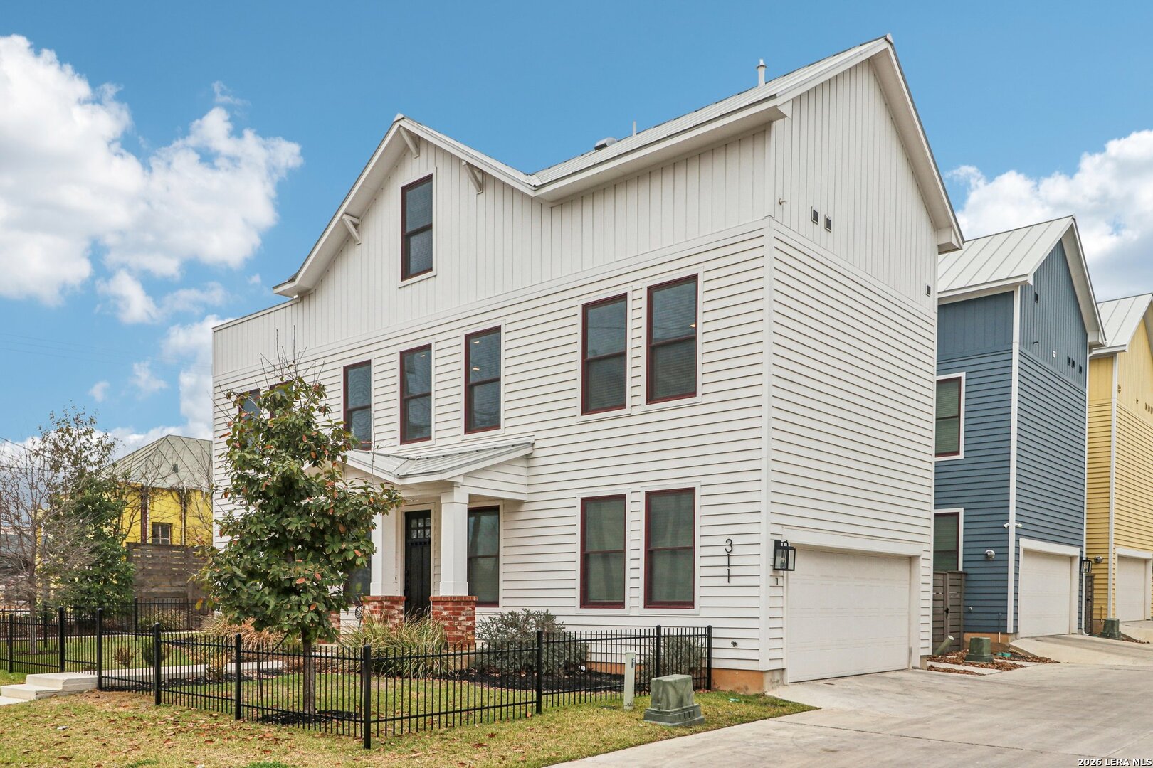 311 E Evergreen #1