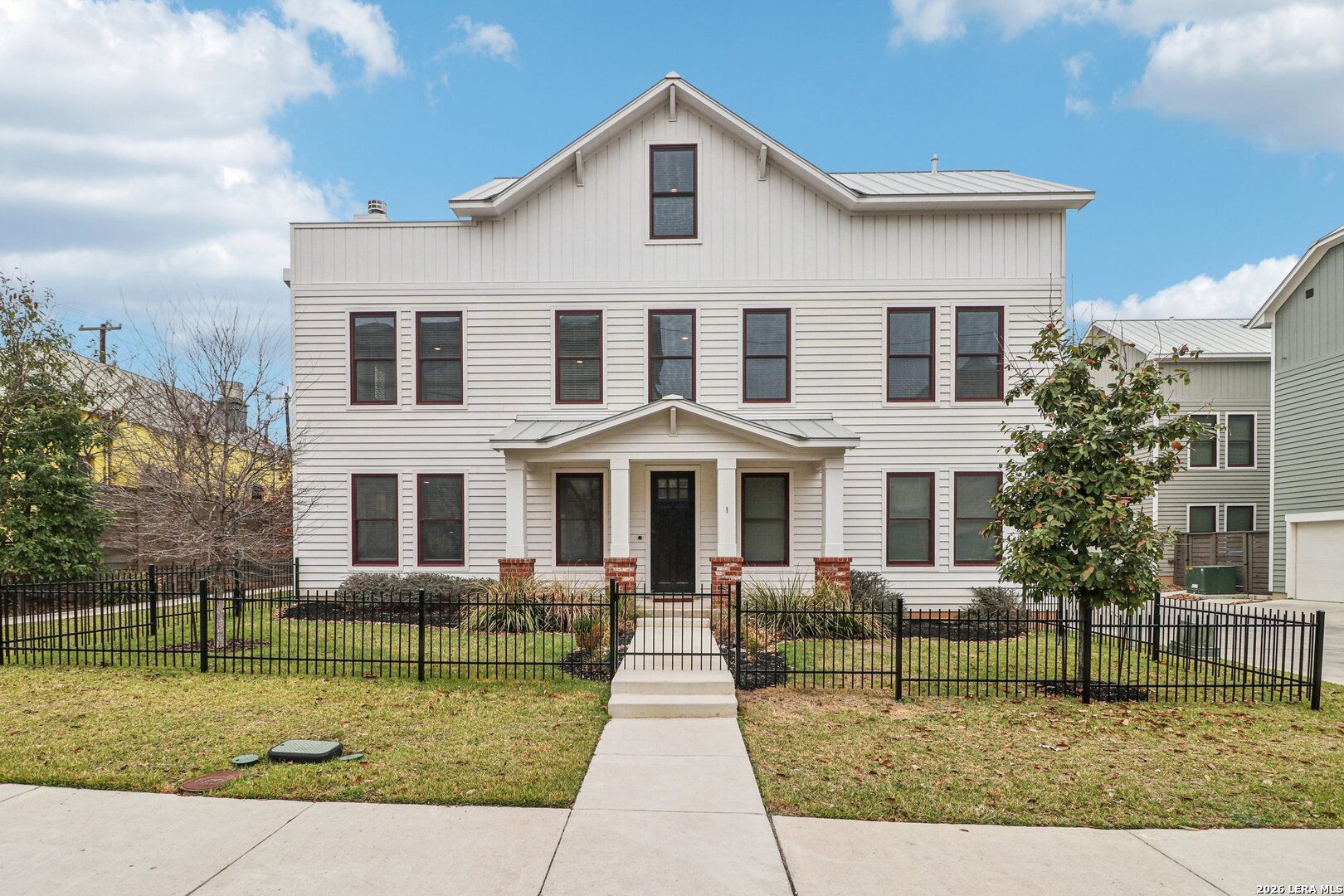 311 E Evergreen #1