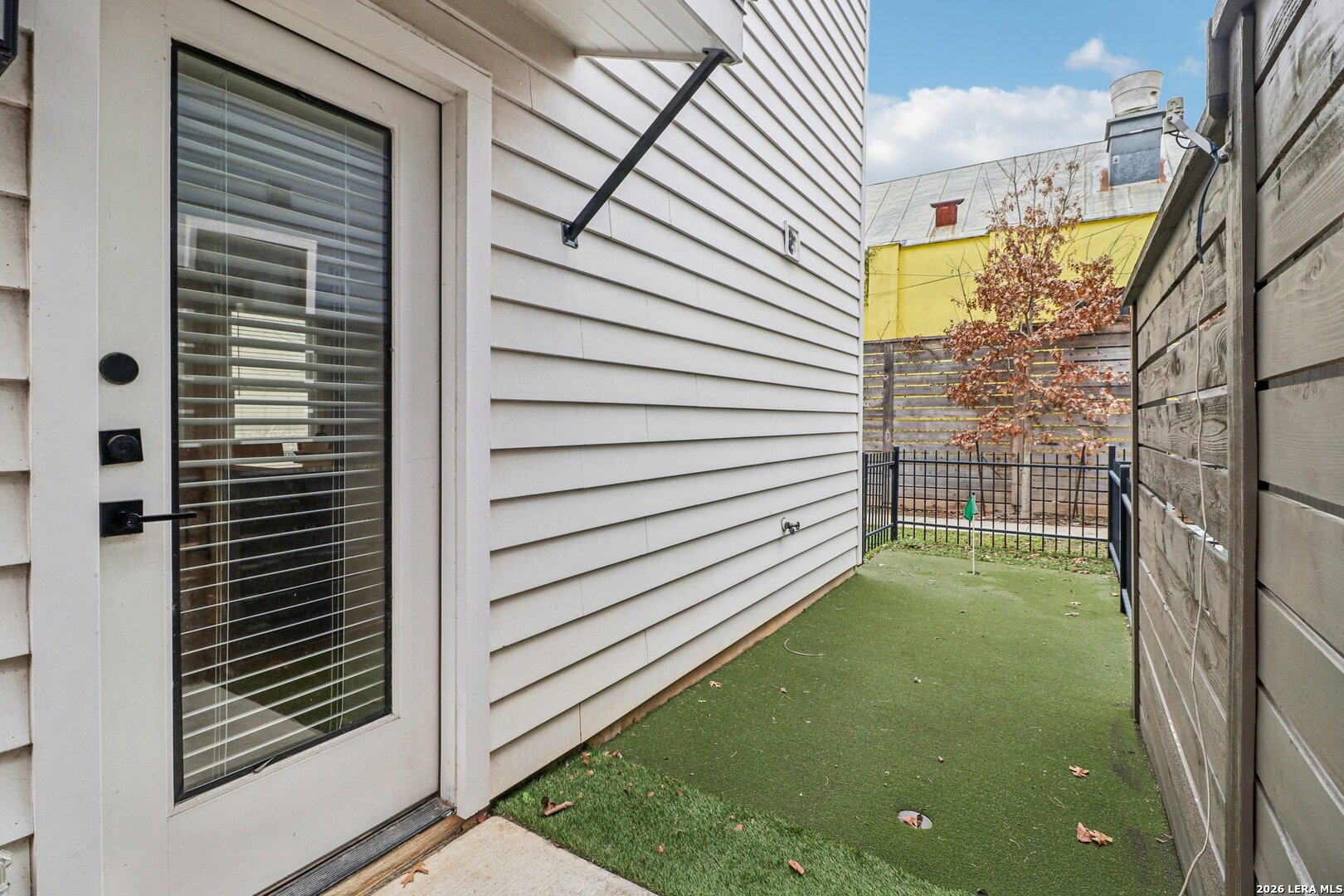 311 E Evergreen #1