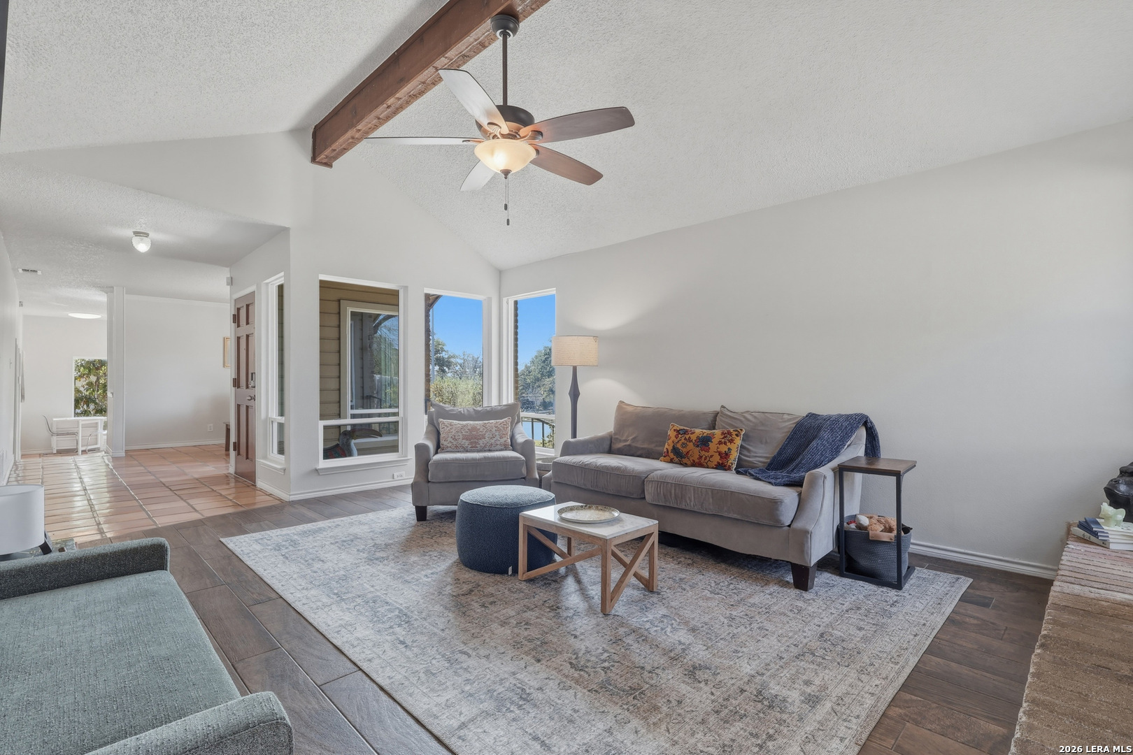 15127 Forest Country