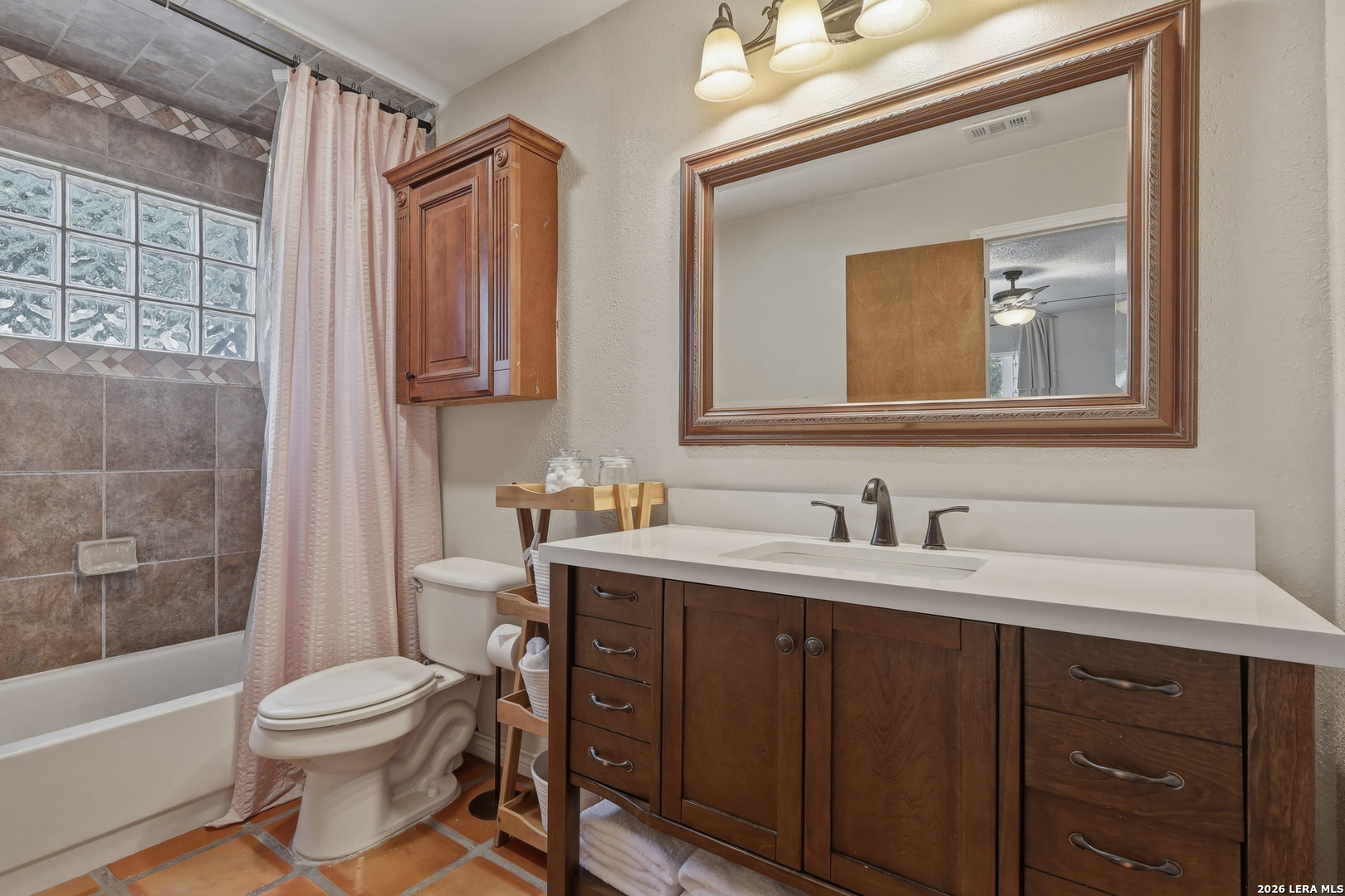 15127 Forest Country