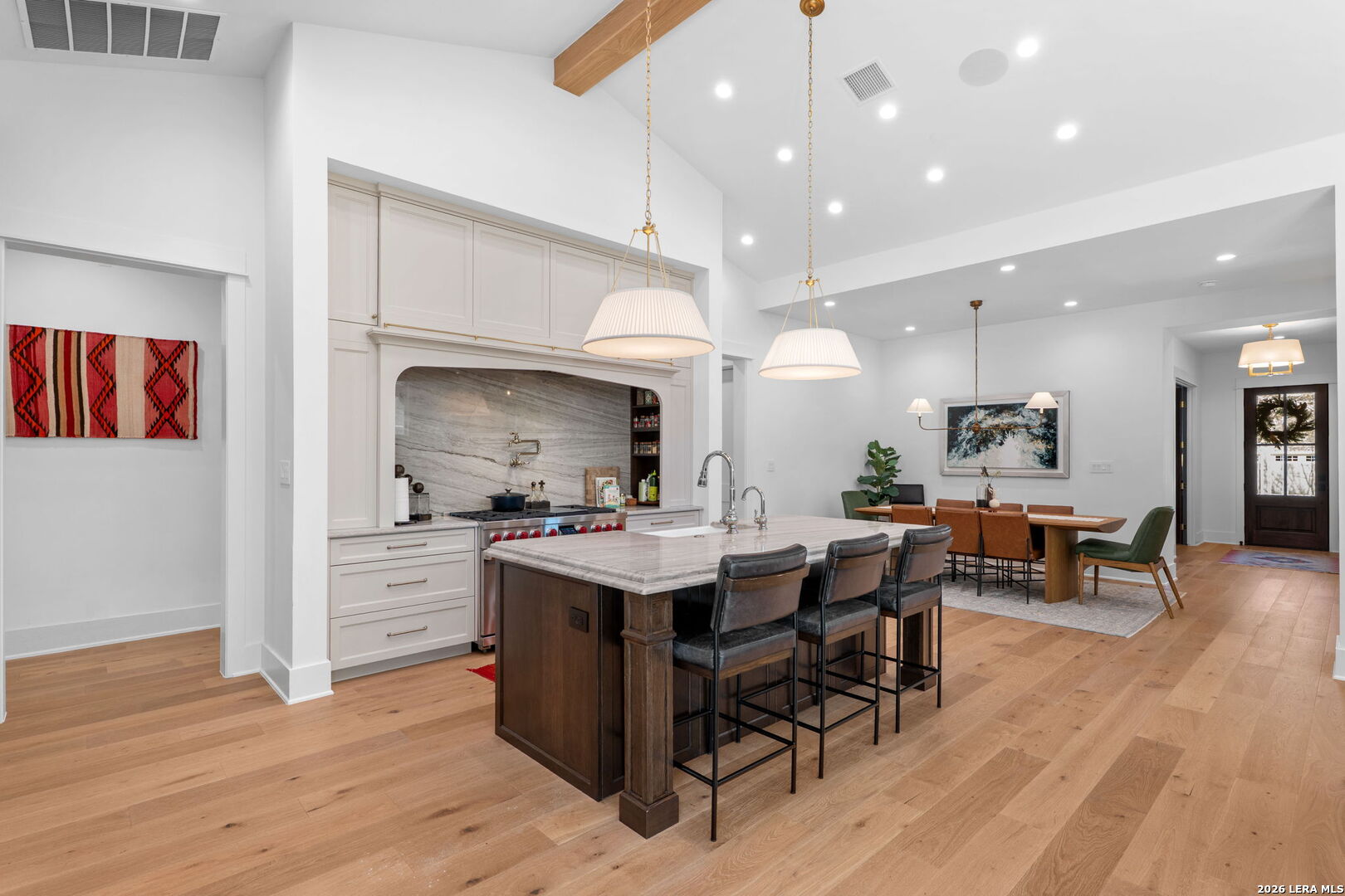 808 Canterbury Hill