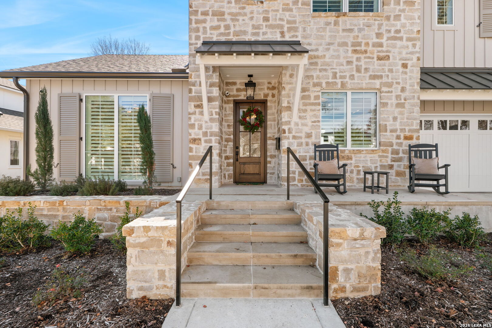808 Canterbury Hill