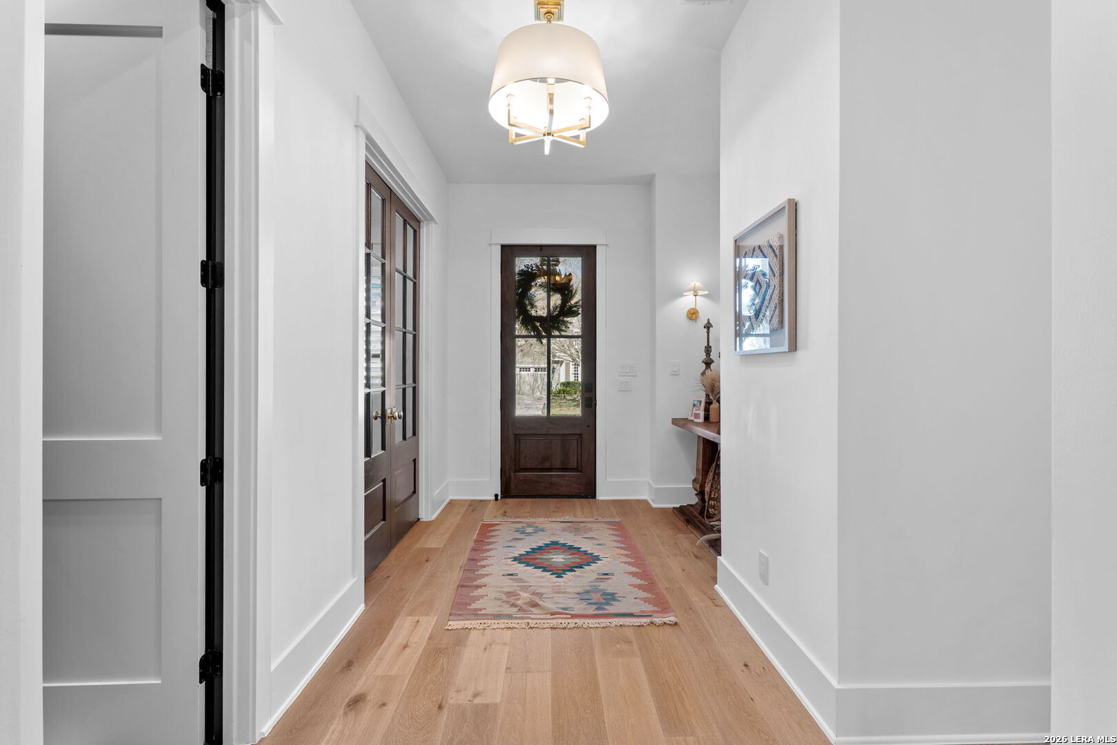 808 Canterbury Hill
