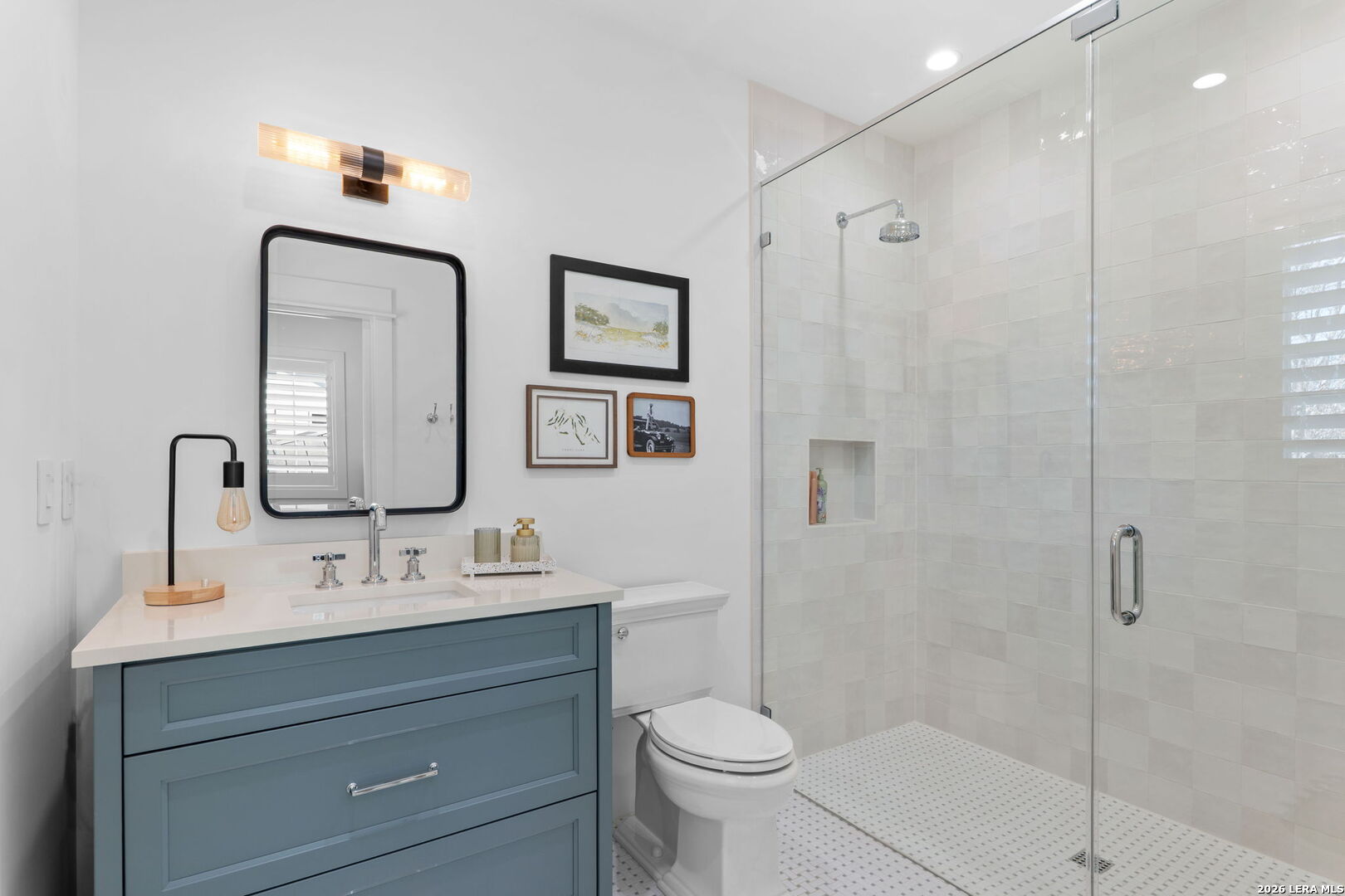 808 Canterbury Hill