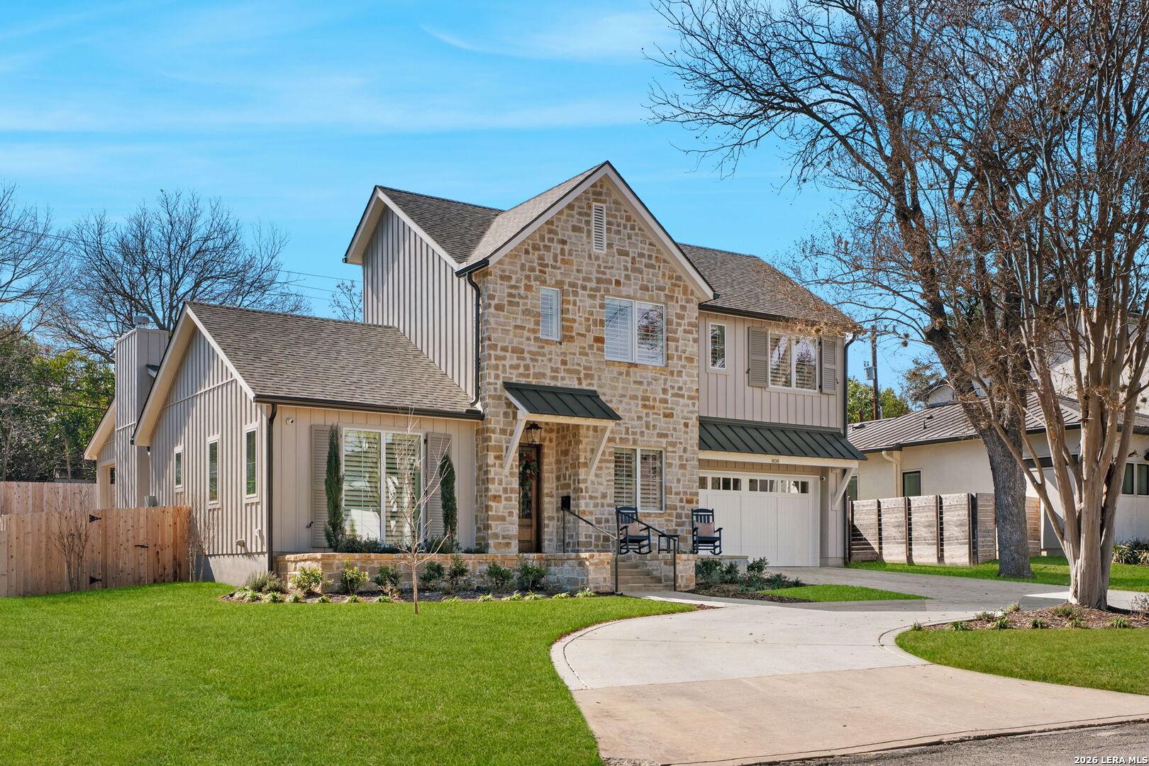 808 Canterbury Hill