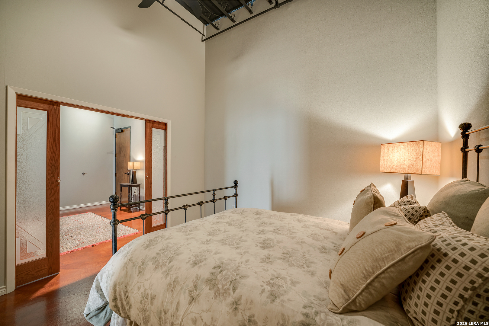 214 E Travis APT 301