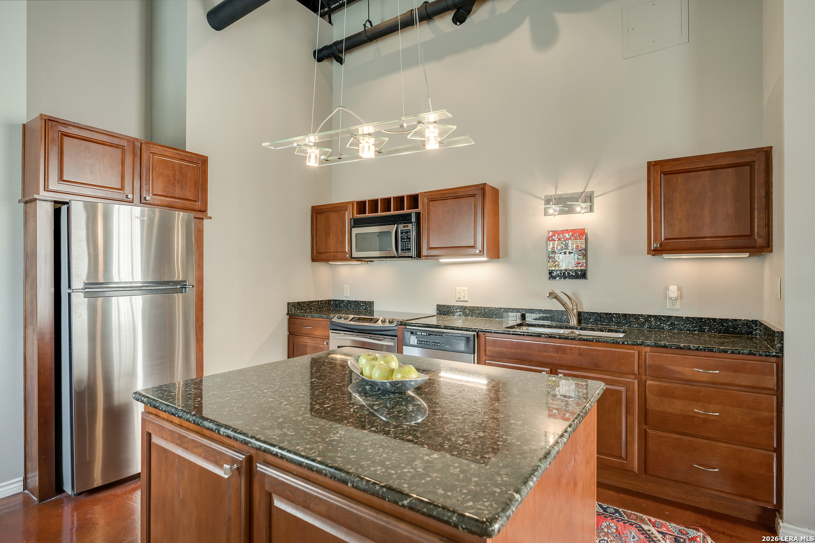 214 E Travis APT 301