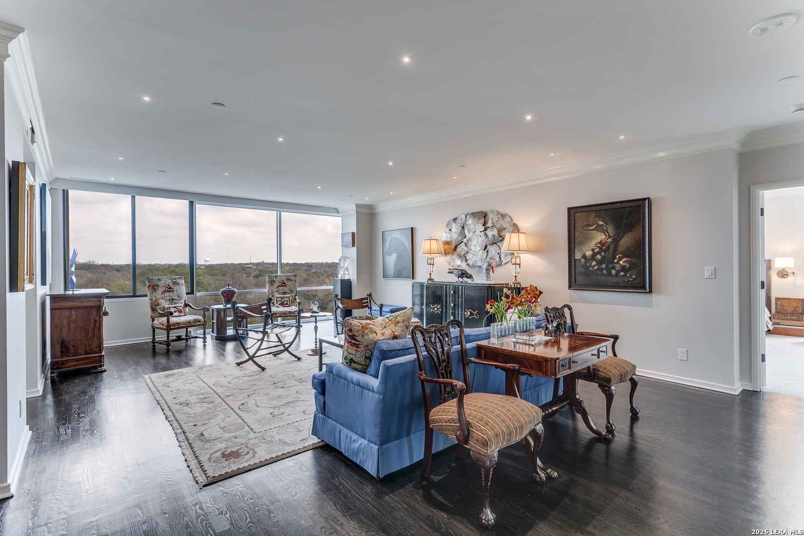 200 Patterson APT 700