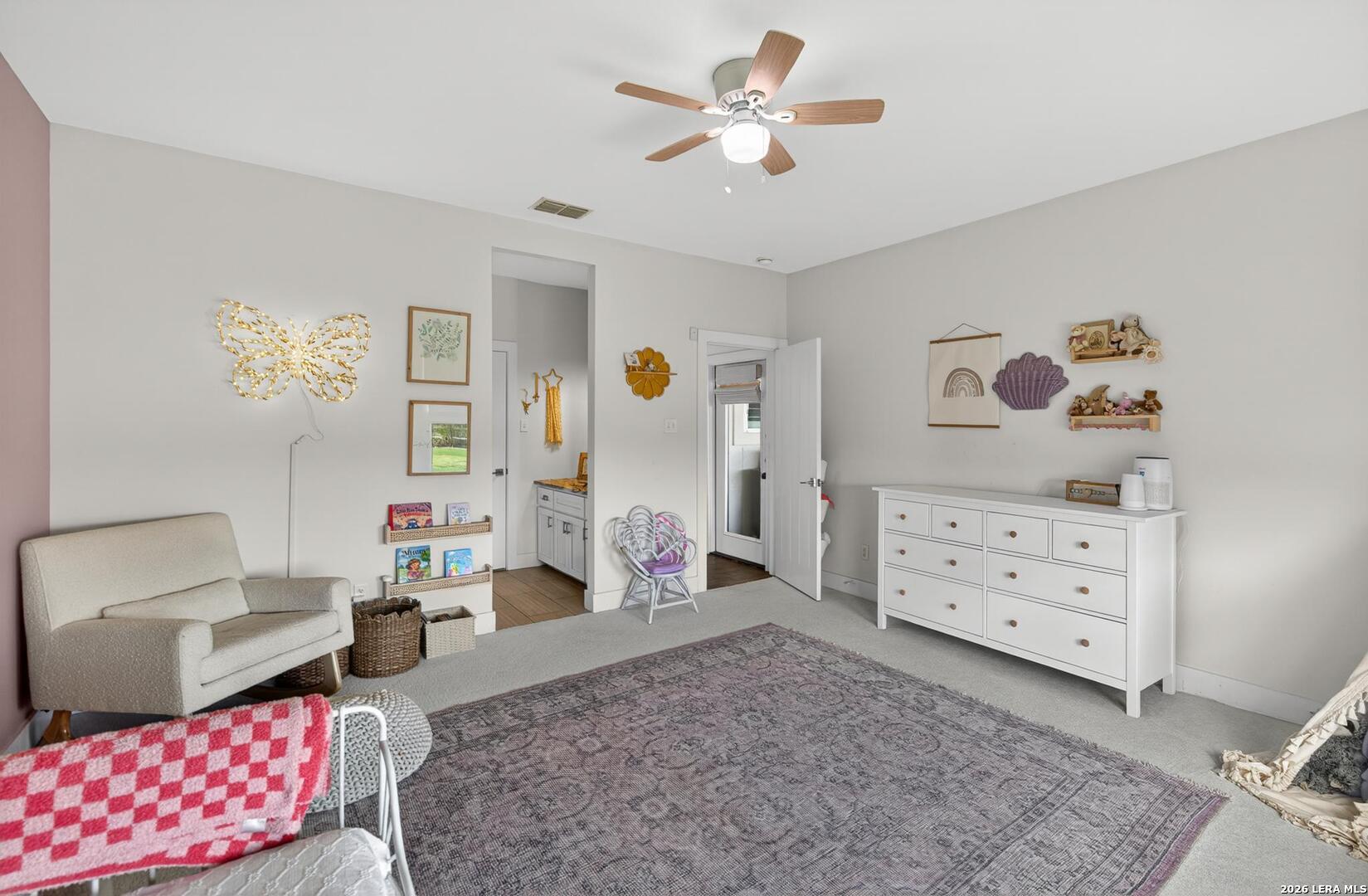 5830 Lago Vista