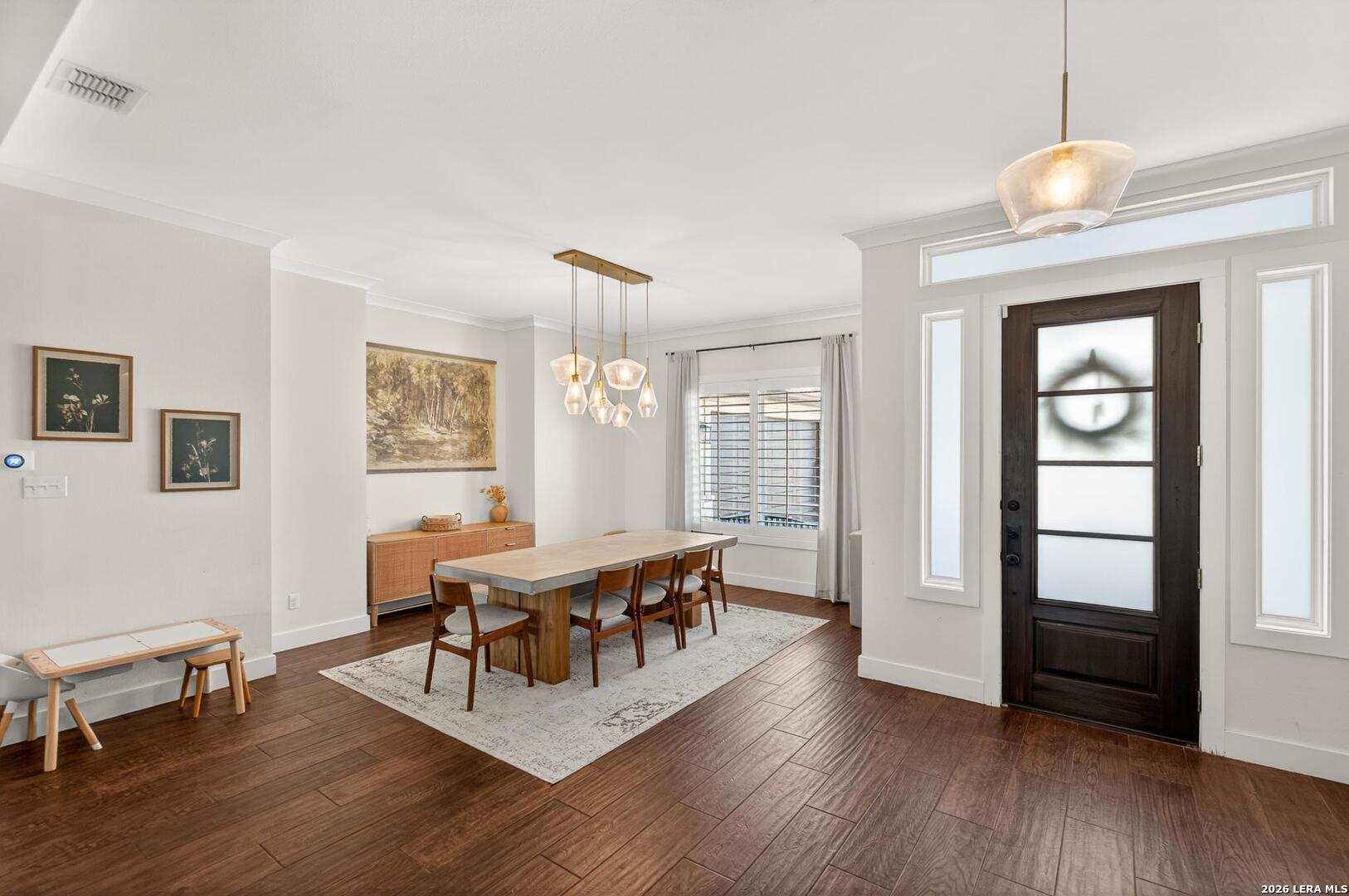 5830 Lago Vista