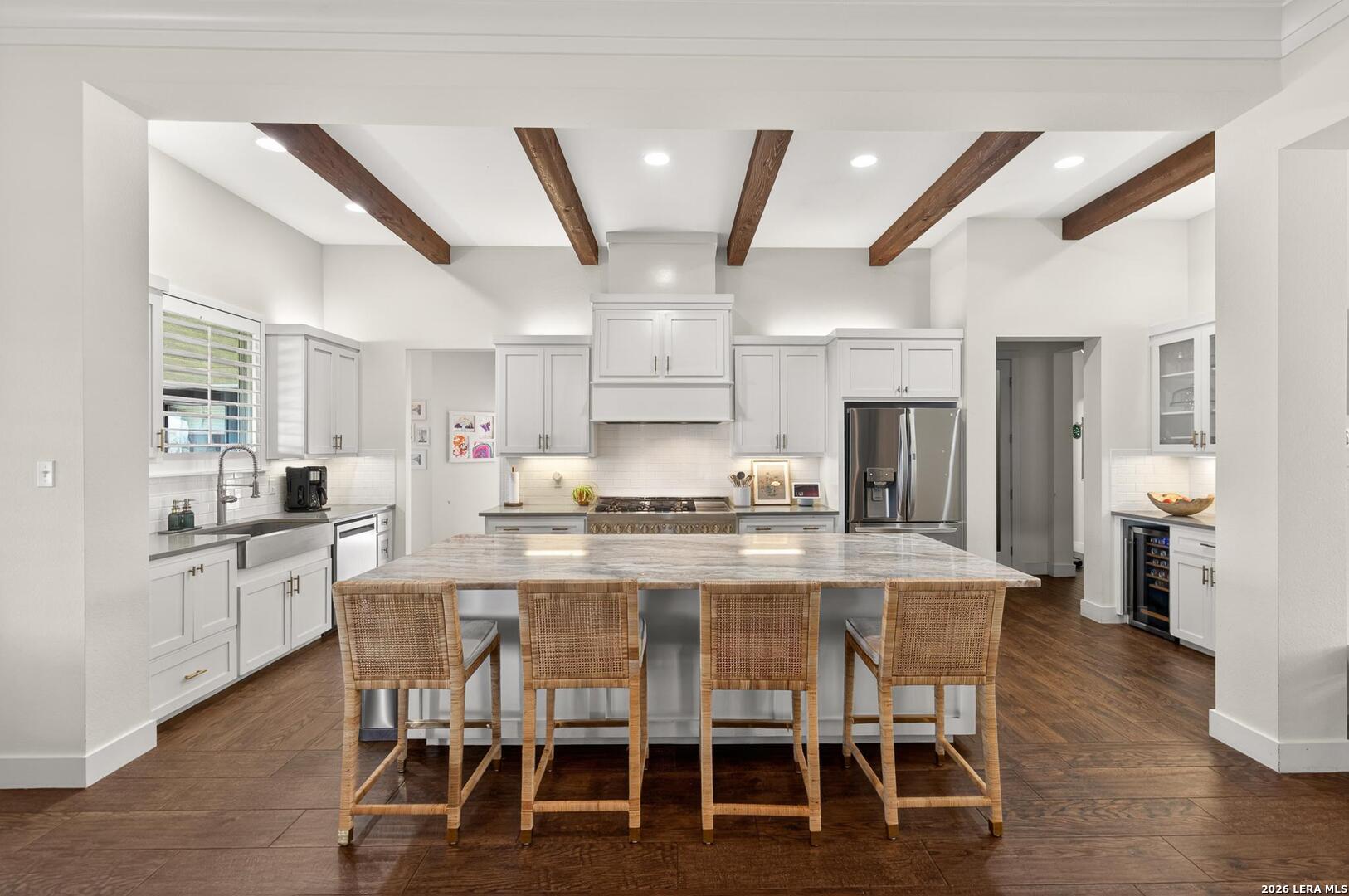 5830 Lago Vista