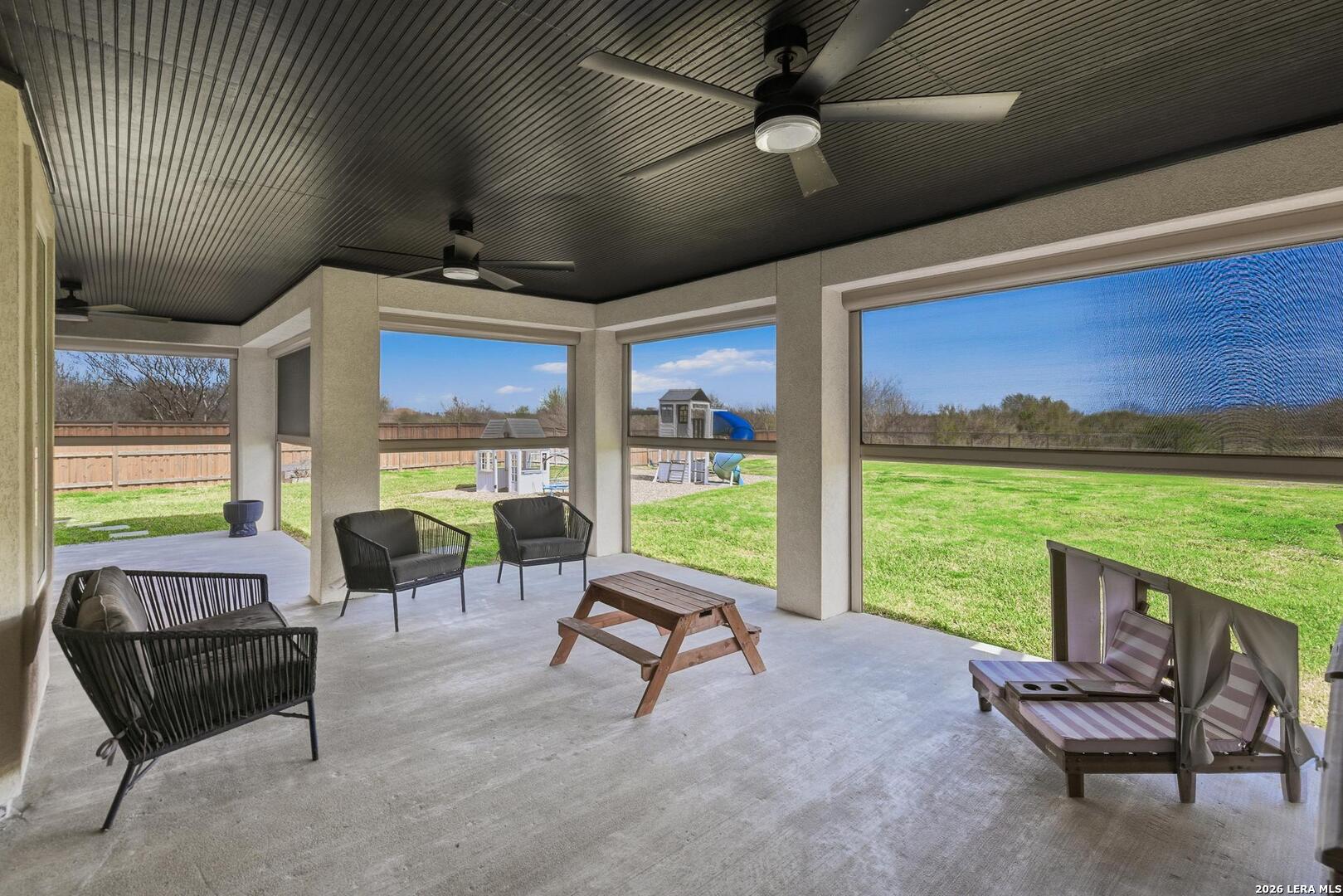 5830 Lago Vista