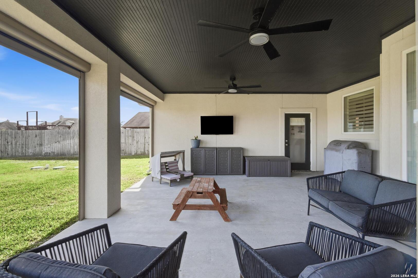 5830 Lago Vista