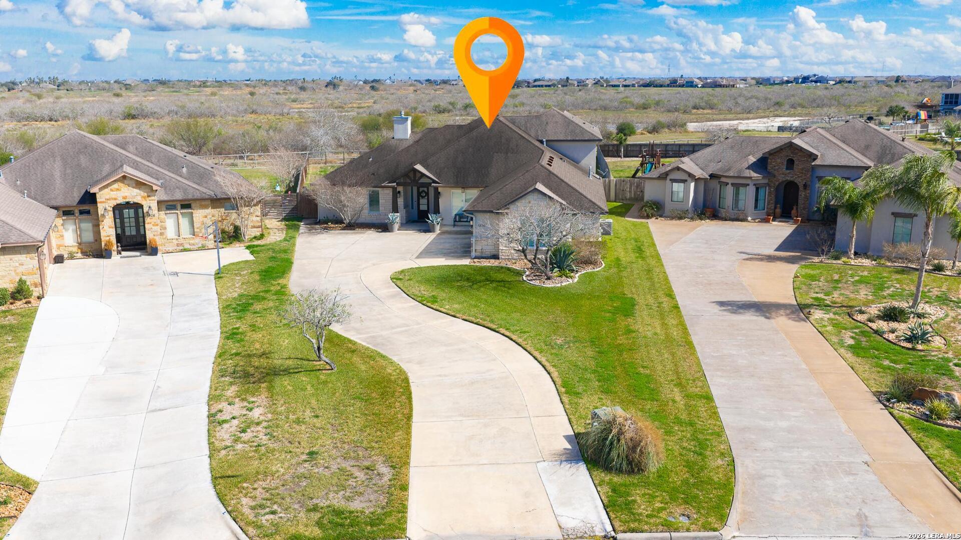 5830 Lago Vista