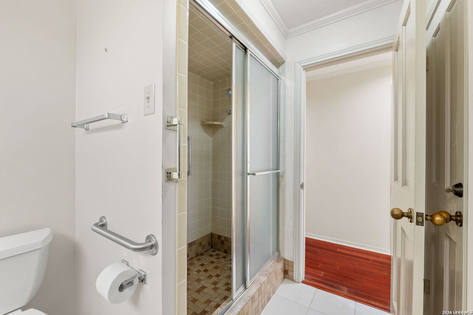 4001 N New Braunfels APT 300A