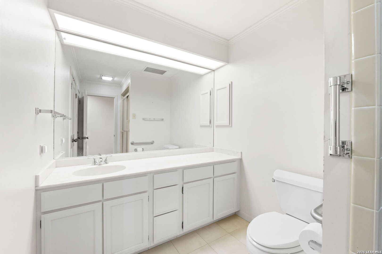 4001 N New Braunfels APT 300A