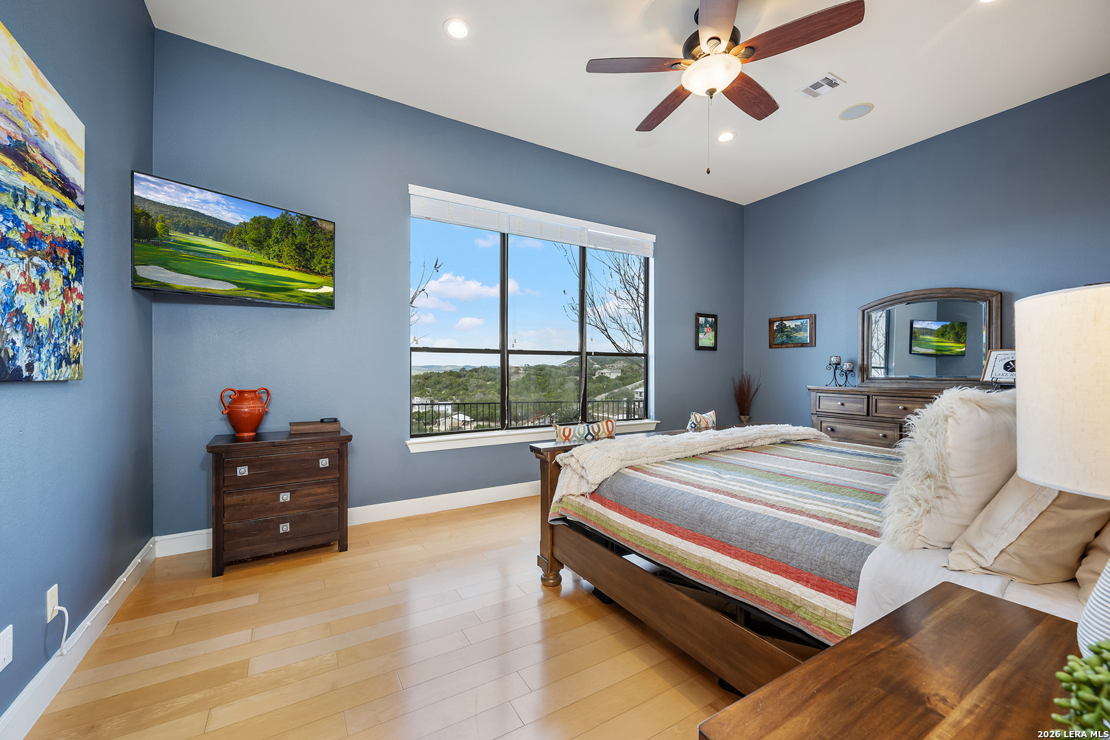 800 High Oaks