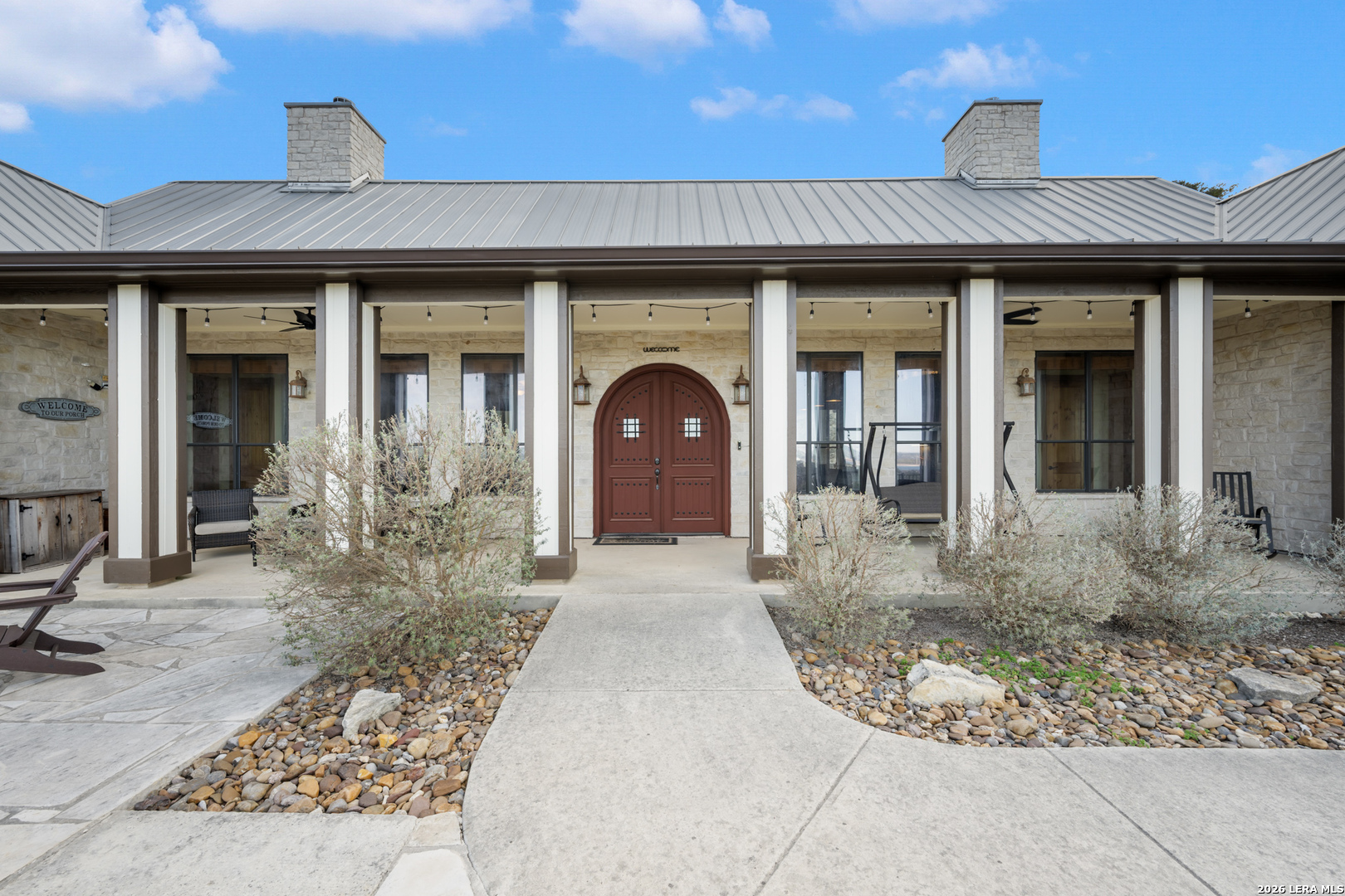 800 High Oaks