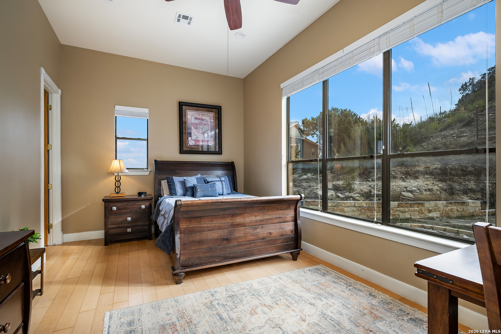 800 High Oaks
