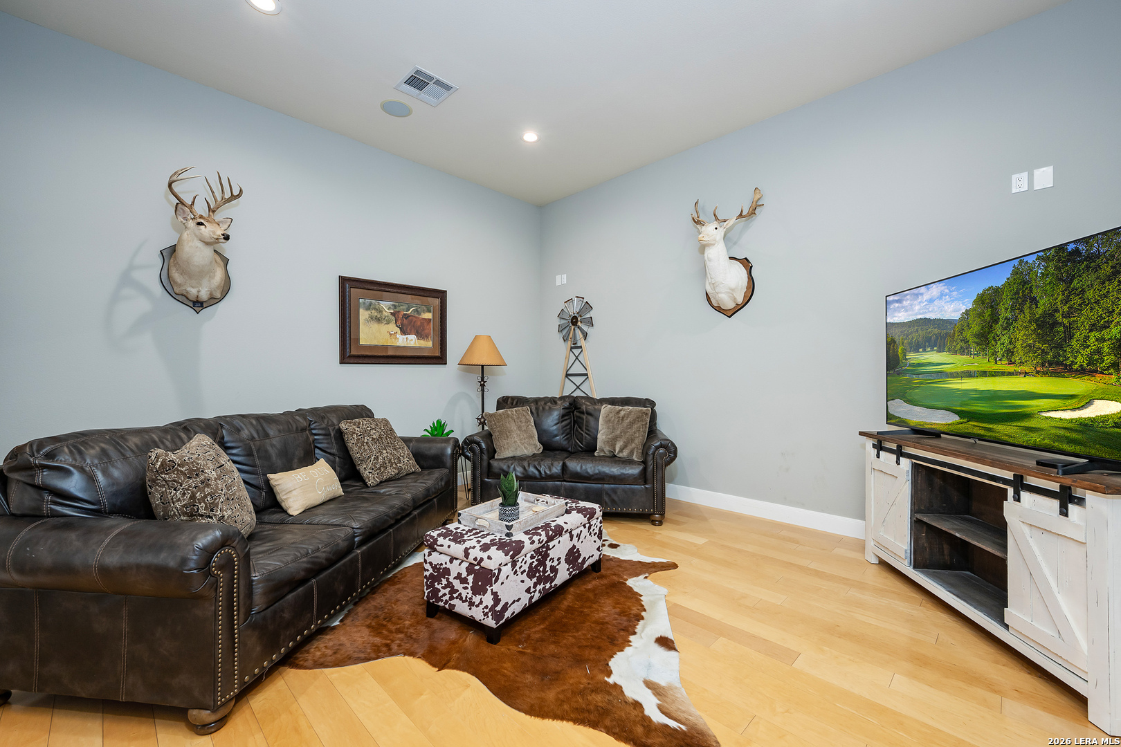 800 High Oaks