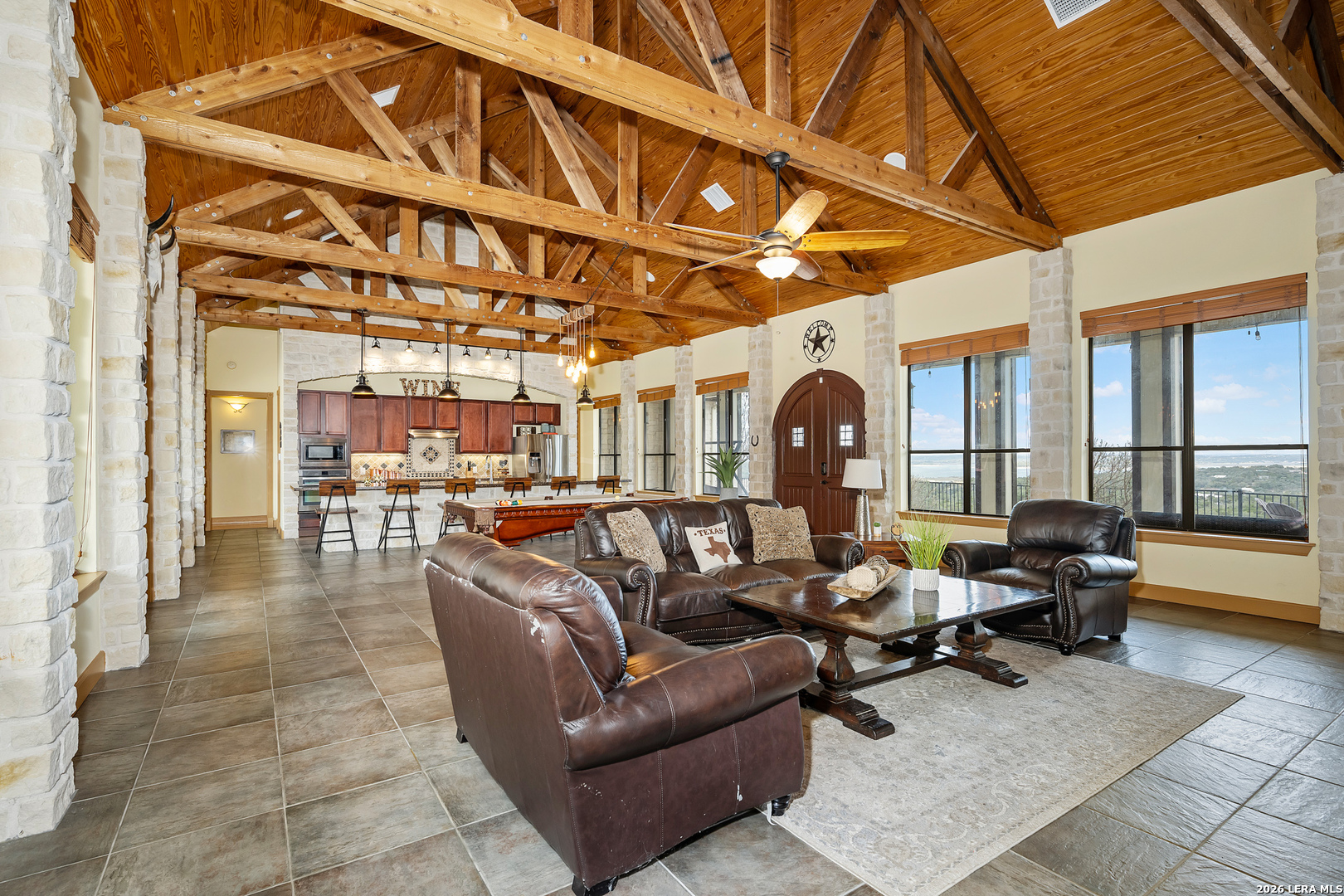 800 High Oaks