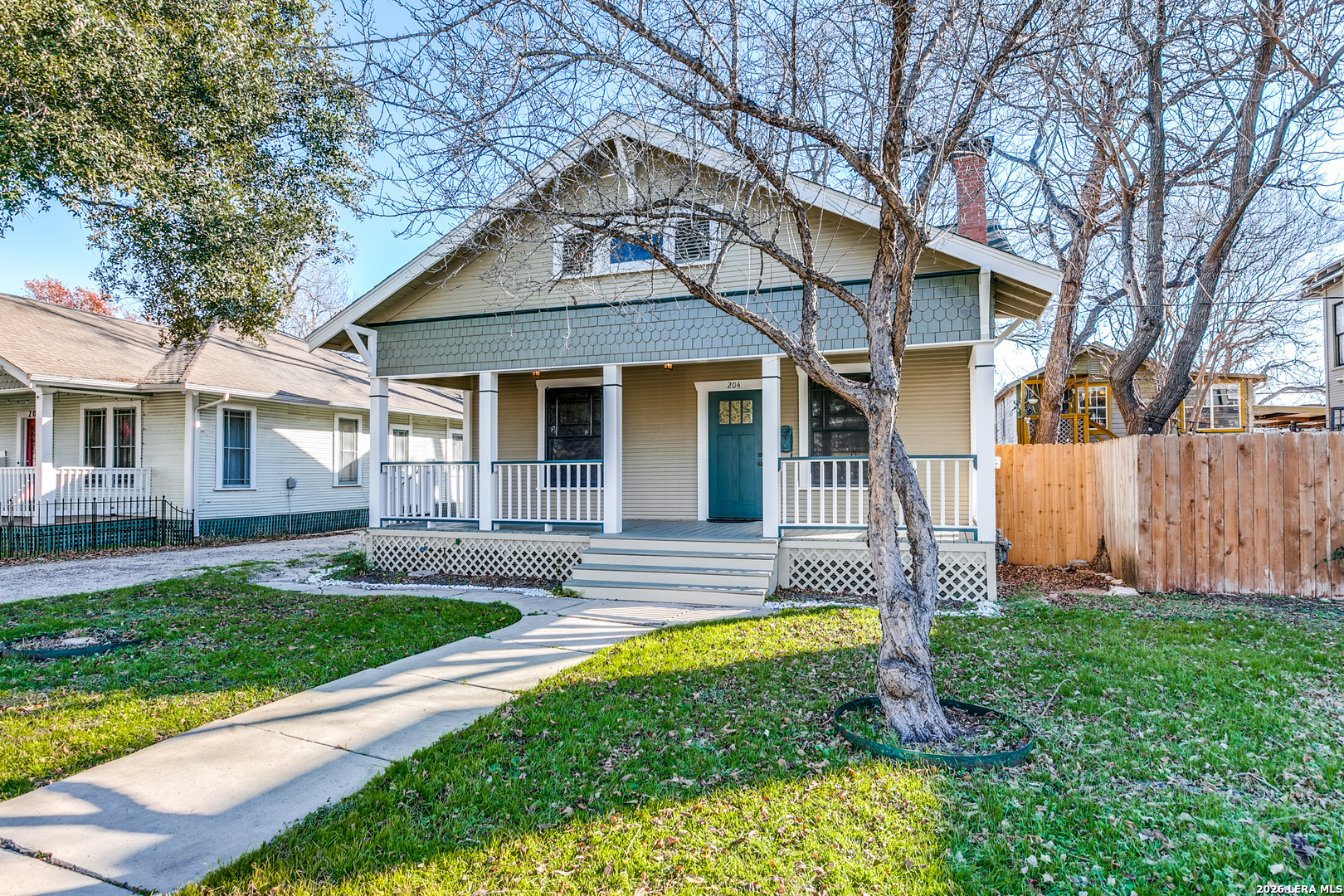 204 Queen Anne