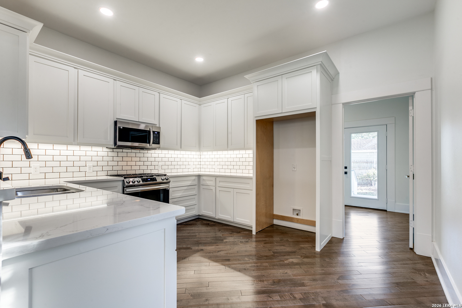204 Queen Anne