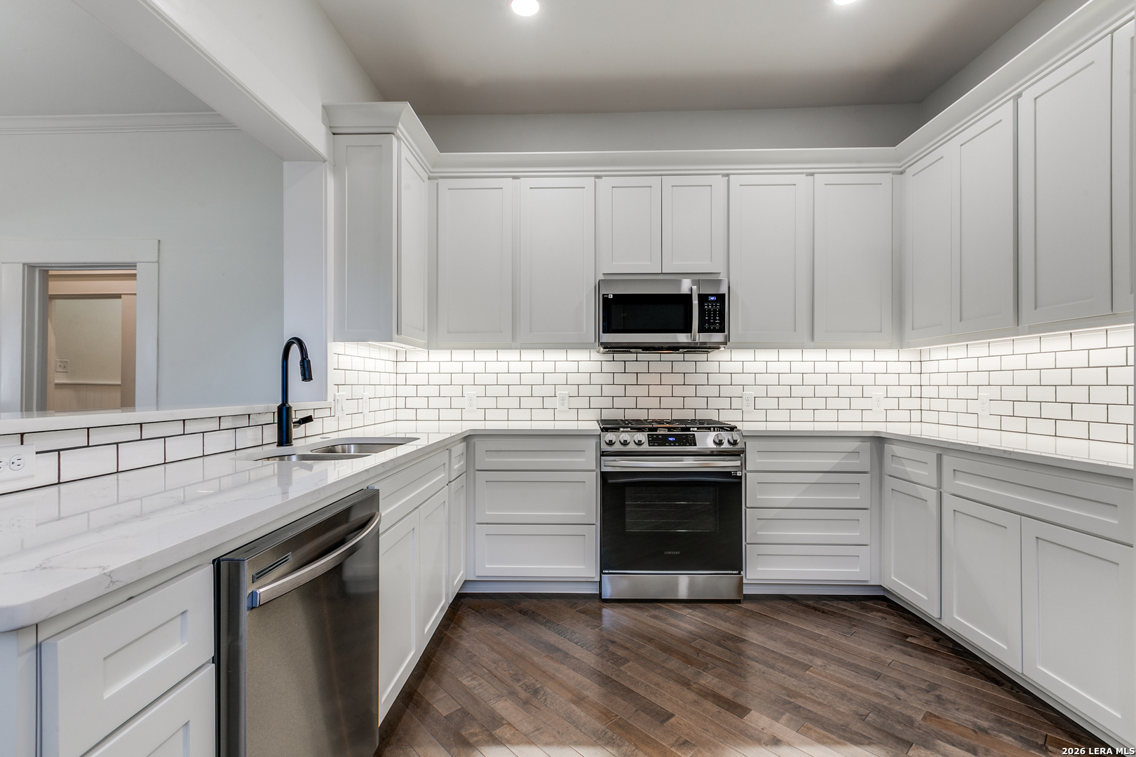 204 Queen Anne