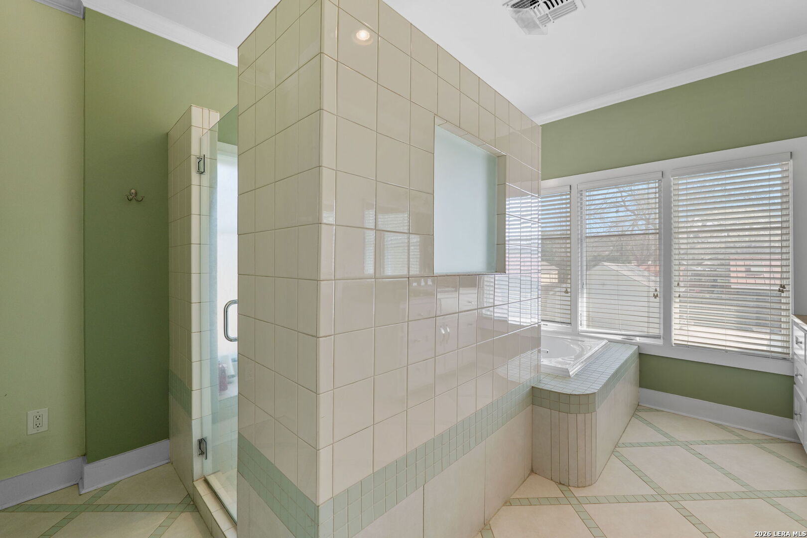 137 Katherine Court 3