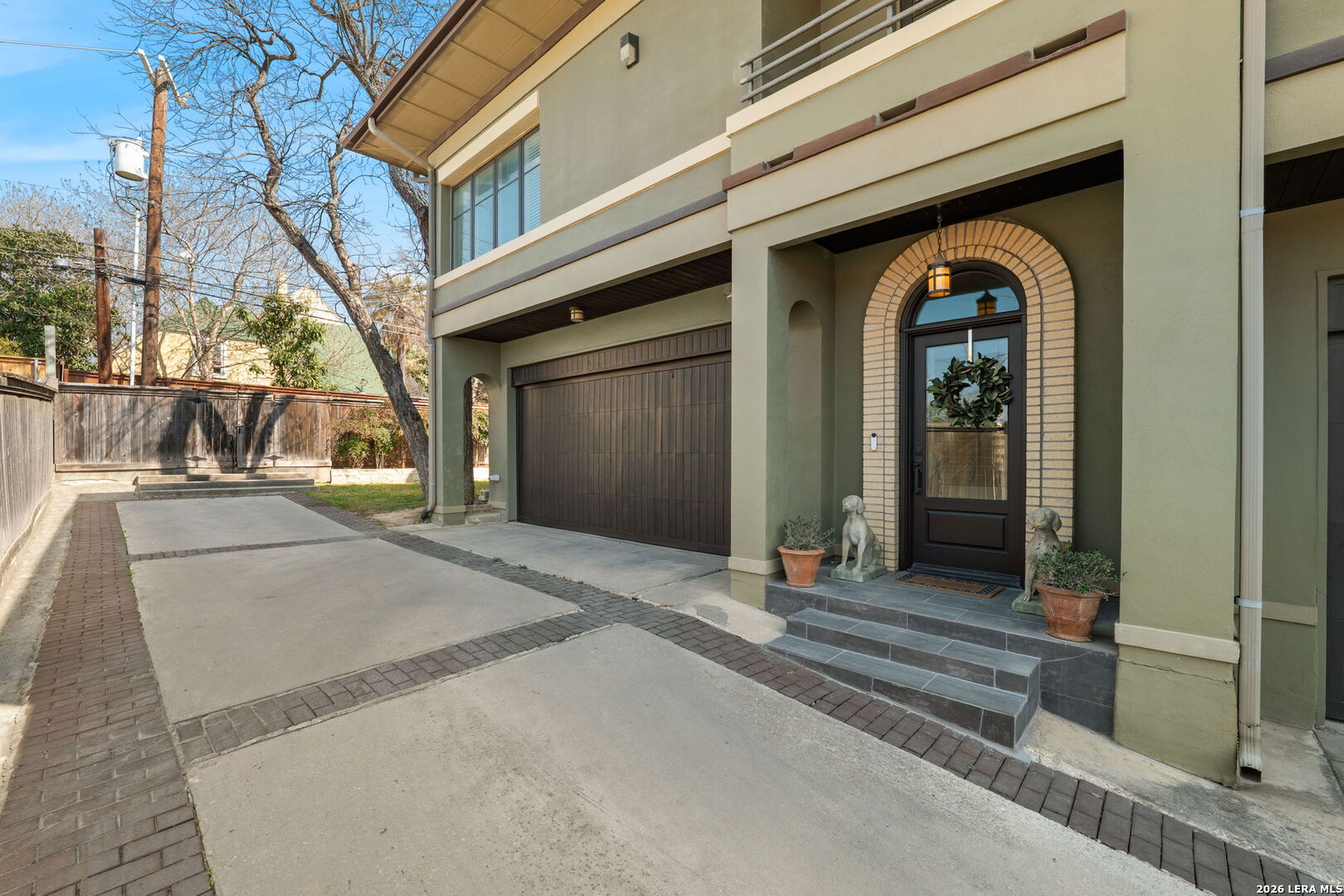 137 Katherine Court 3