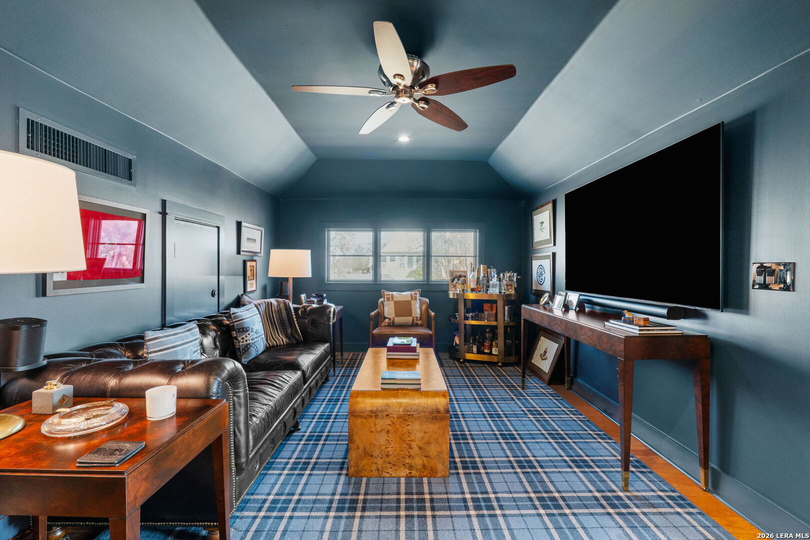 137 Katherine Court 3