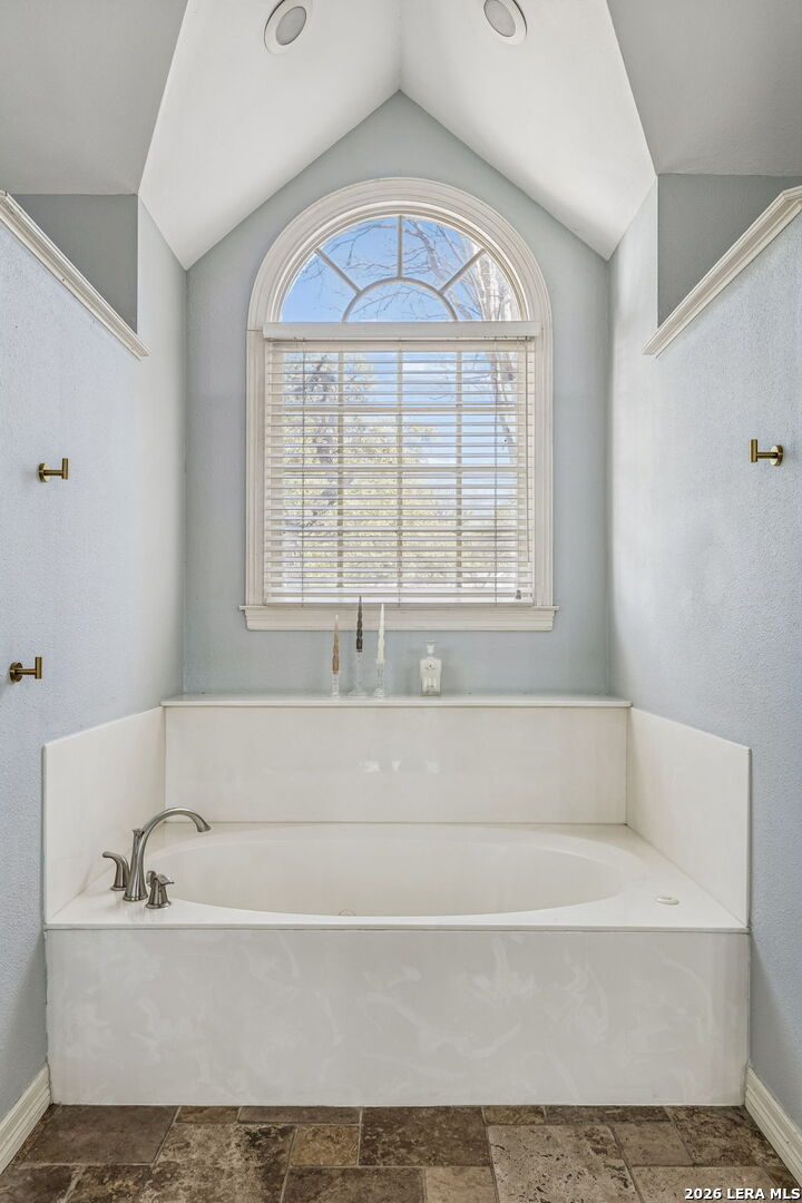 17343 Fountain Mist