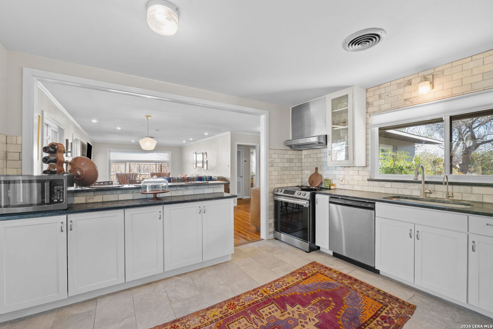221 Seford Dr
