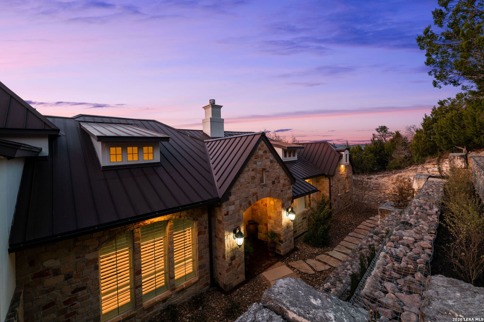 9743 Autumn Canyon