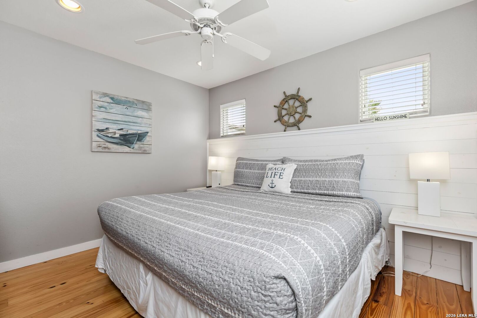 301 E Avenue C 301