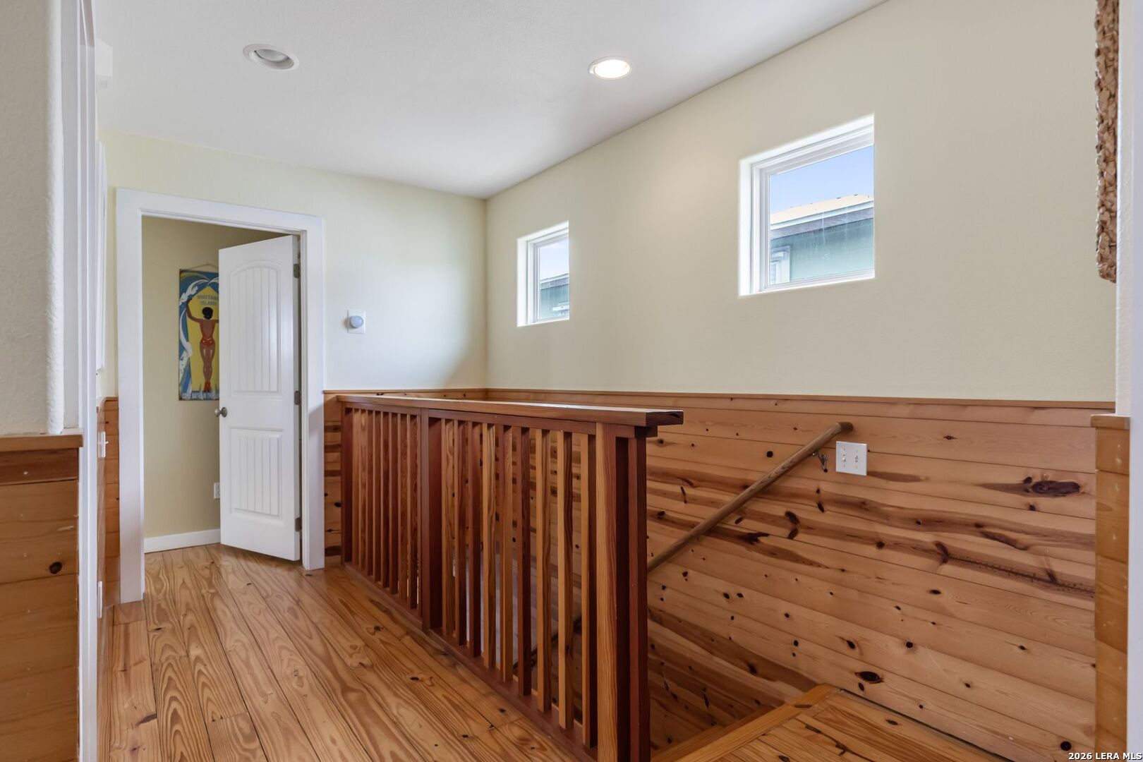 301 E Avenue C 301