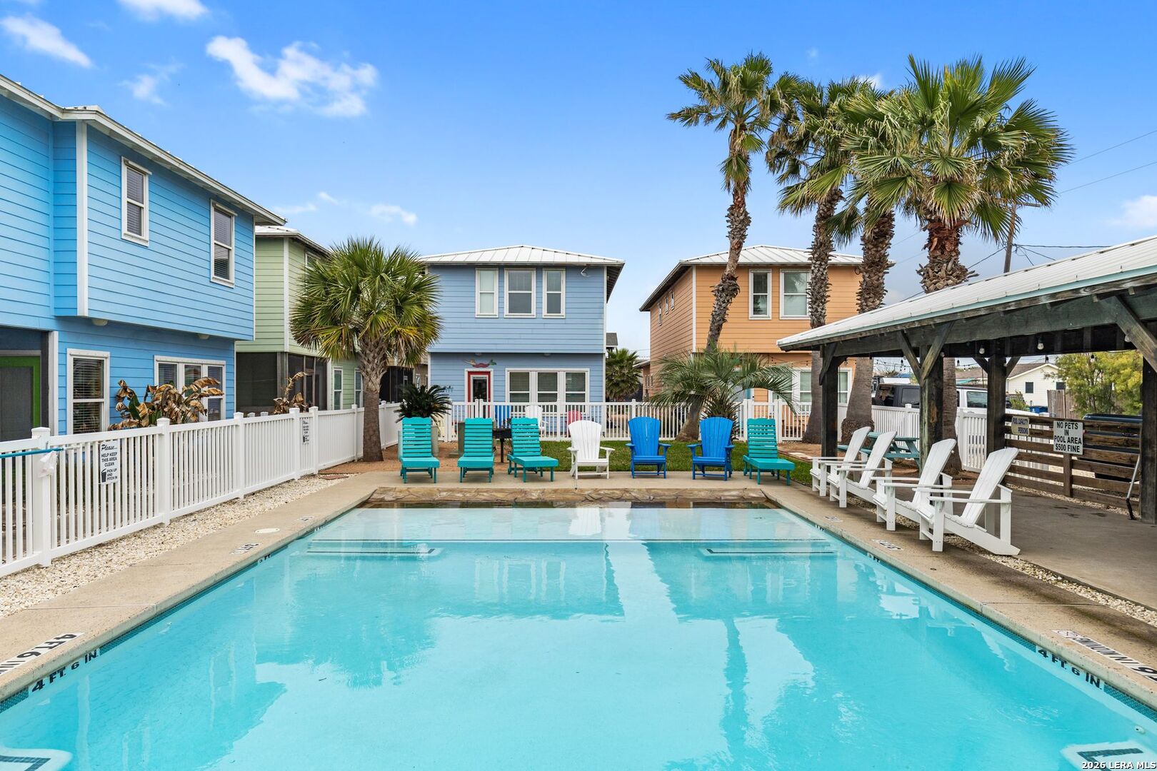 301 E Avenue C 301