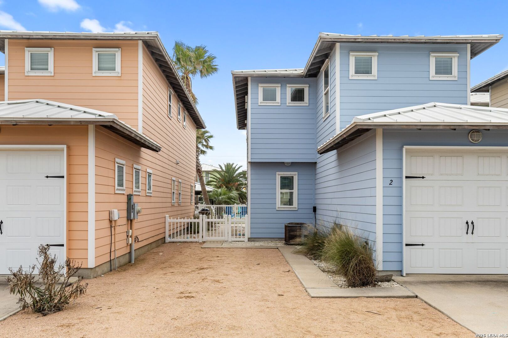 301 E Avenue C 301