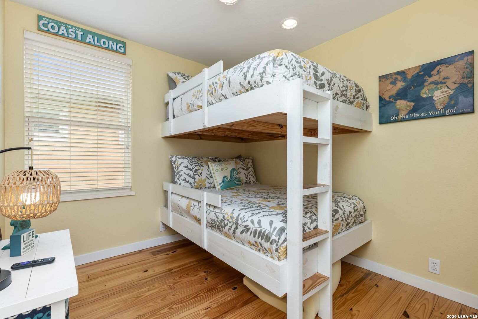 301 E Avenue C 301