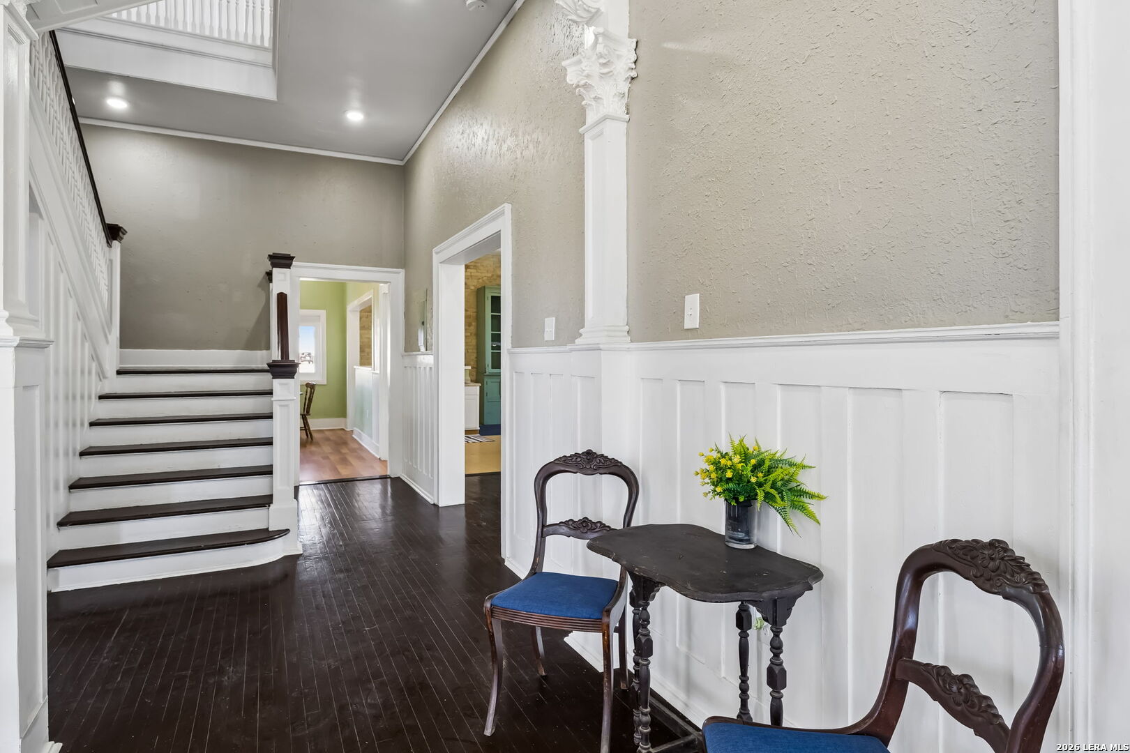 339 W Woodlawn Ave
