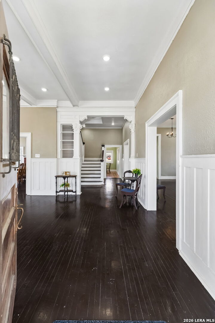 339 W Woodlawn Ave