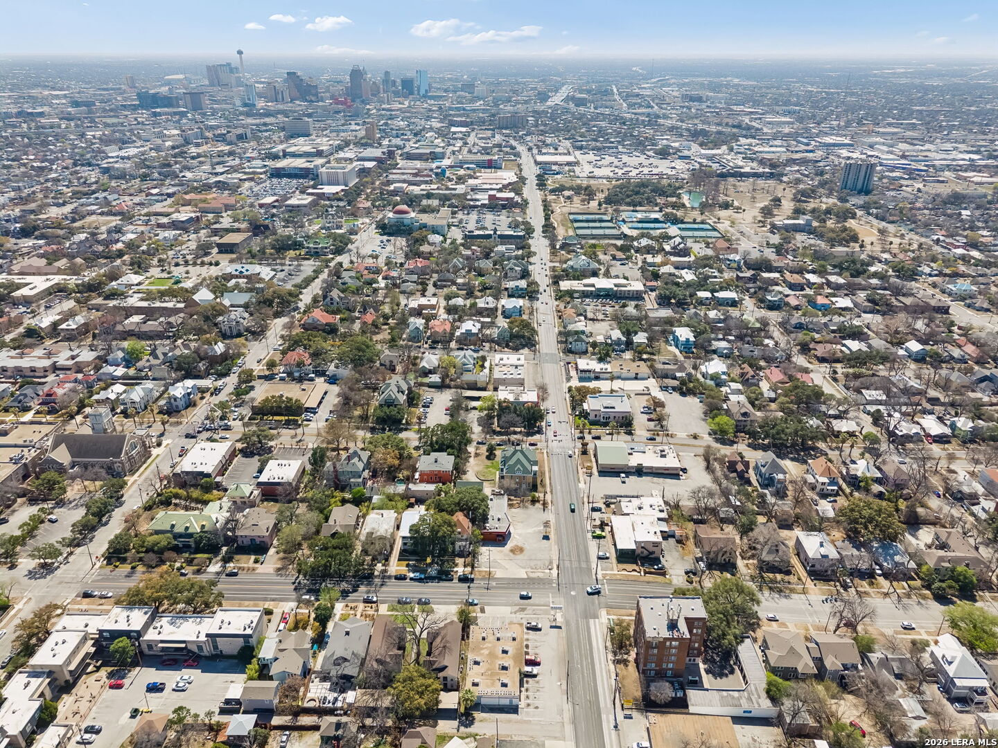 339 W Woodlawn Ave
