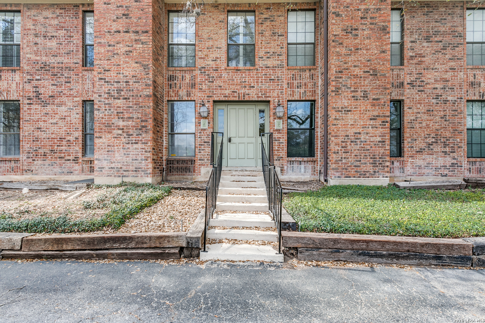 201 Ellwood 114