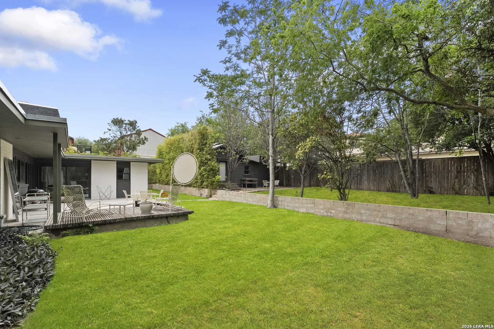 501 THELMA DR