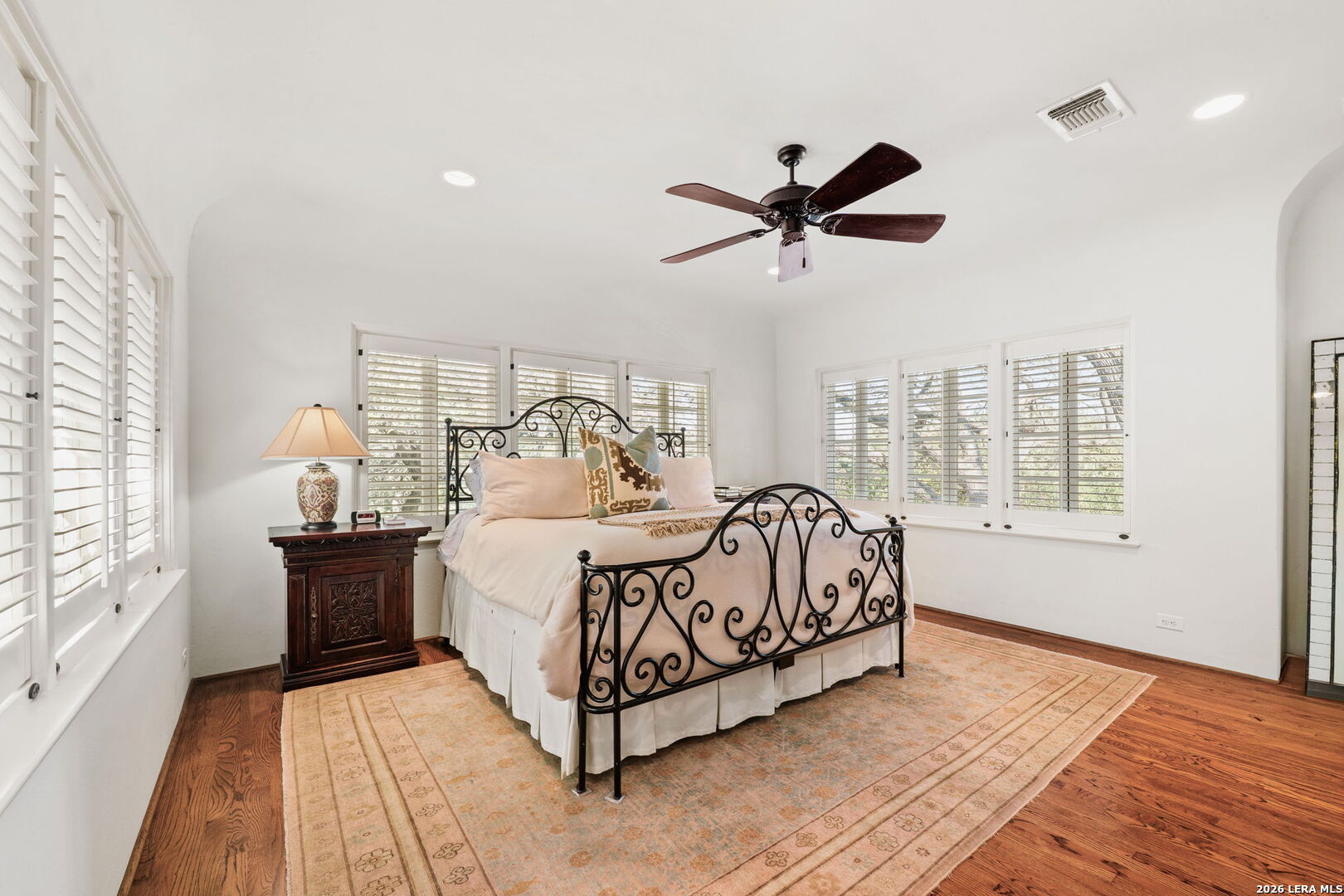 227 Devine Rd