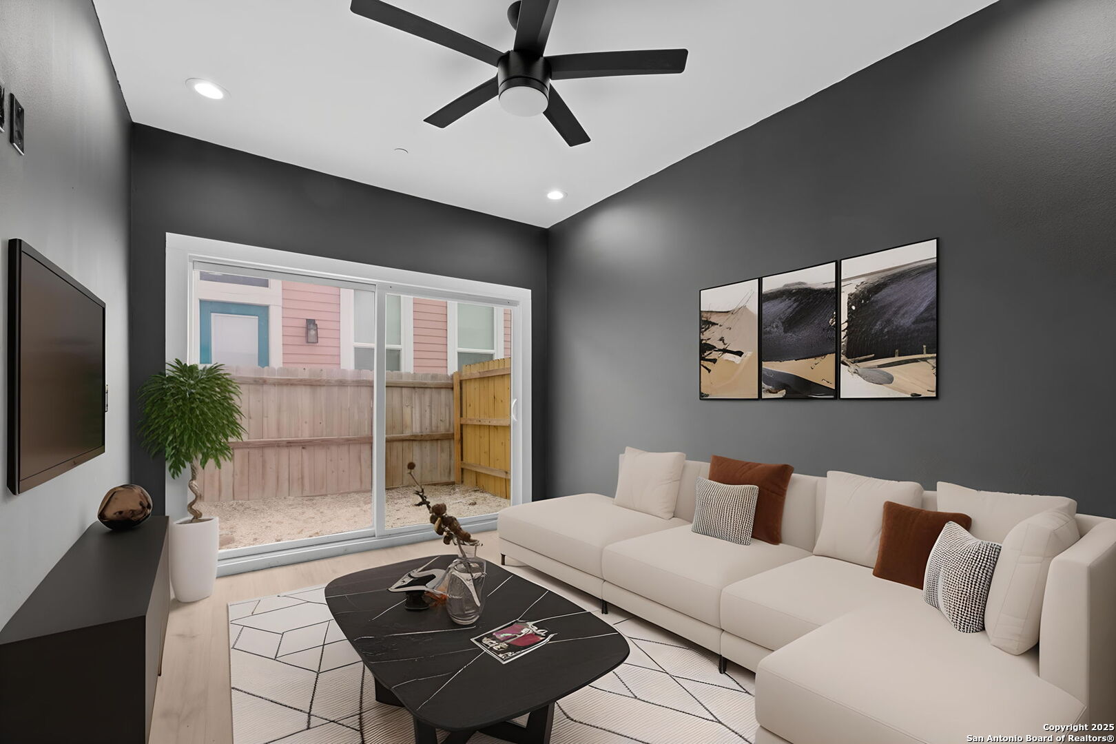 308 S Mesquite St 102