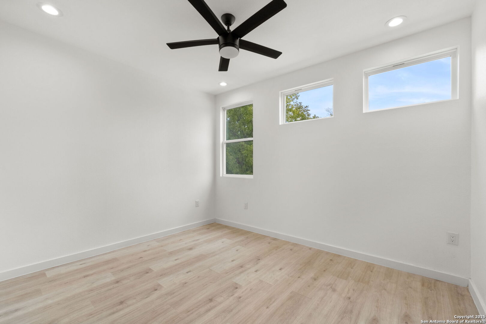 308 S Mesquite St 102