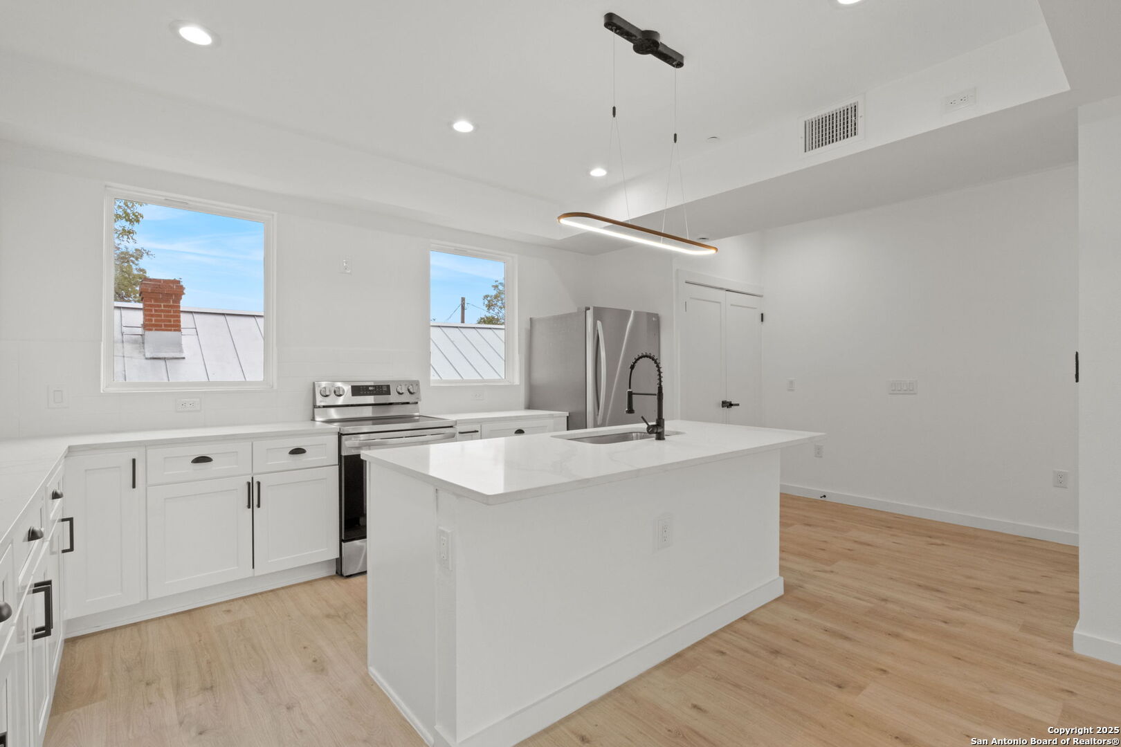 308 S Mesquite St 102